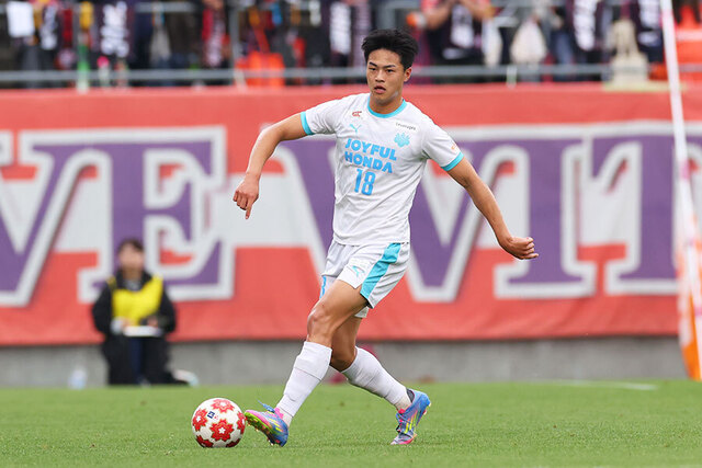 【衝撃の逆転劇】全日本大学選抜がセリエA名門フィオレンティーナ撃破! 池谷銀姿郎の決勝弾で世界が驚愕
