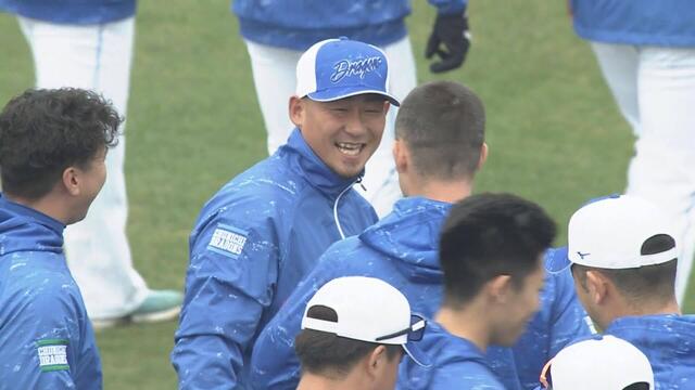 中田翔選手がキャンプを盛り上げる！4本の柵越えでファンを魅了