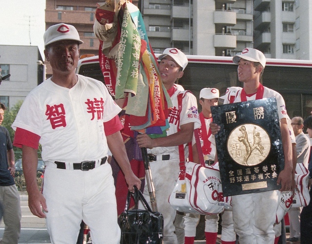 高校野球の魅力を再発見！和歌山県の歴代ベストナイン