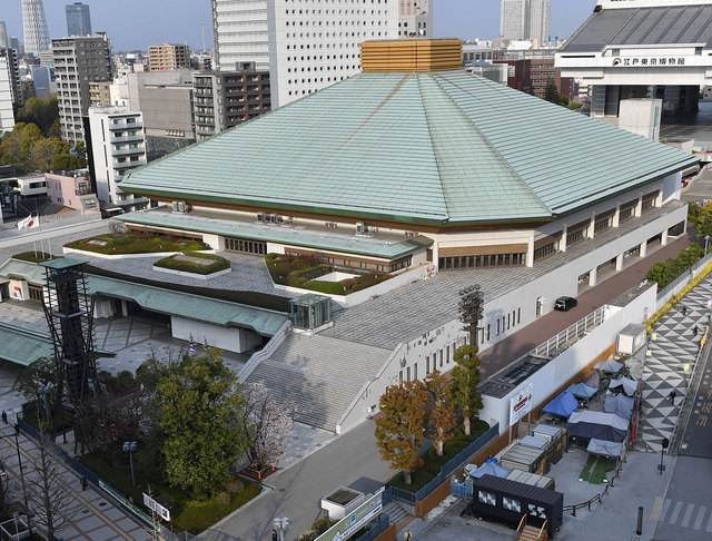 大相撲トーナメント：フジテレビ色一掃の異例興行