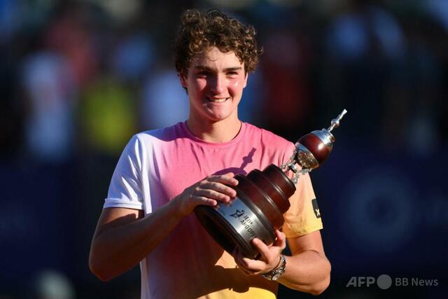 18 歳フォンセカ、アルゼンチン OP 優勝！テニス界の新星誕生