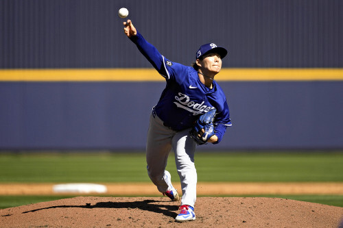 MLB オープン戦で今永昇太と山本由伸が先発、菅野智之も好投