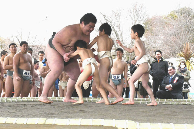 元横綱・照ノ富士親方が相撲場寄贈、新横浜公園に　「将来の横綱が誕生すれば」