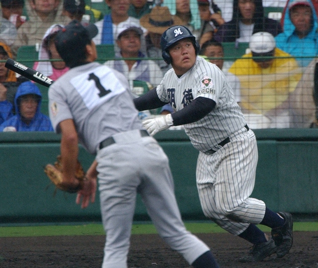 高校野球高知県ベストナインを発表！かみじょうたけしといけだてつやが選出