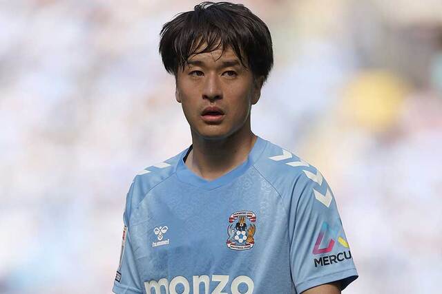 「坂元達裕、ランパード監督絶賛の活躍」