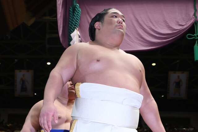 【大相撲】尊富士、大阪万博開会式で輝く四股の雄姿
