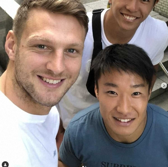 ラグビー日本代表SH斎藤直人、スター選手ダン・ビガーと6年ぶりの感動再会