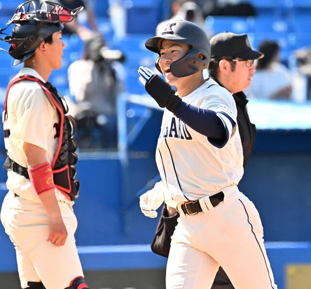 国学院大・緒方漣が神宮で躍動！左越えソロで逆転勝利を導く