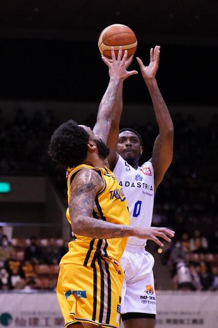「Bリーグで茨城ロボッツの輝き連勝」