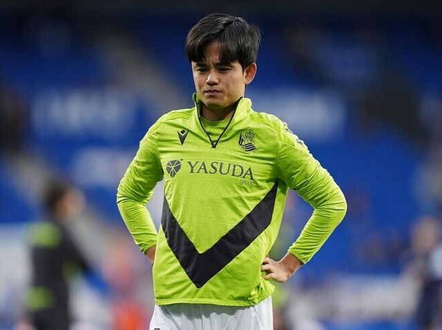 久保建英の新たな挑戦：アルグアシル監督退団後の移籍先はどこか？