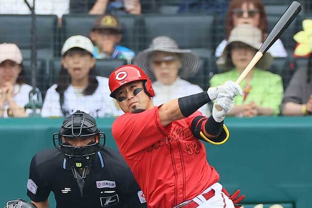 広島・末包昇大の頭脳的プレーが阪神戦で話題に！ライトゴロのファインプレーを徹底解説