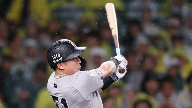 侍ジャパン出身の浅野翔吾、森下翔太から譲り受けたバットで決勝打を放つ