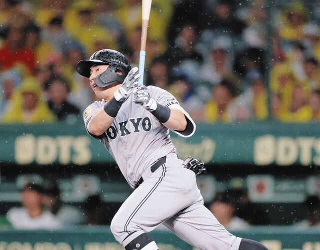 巨人・浅野翔吾、阪神戦での先制二塁打と森下翔太からのバット譲り受け秘話