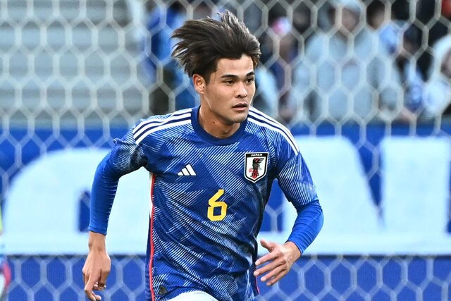 Jリーグの新星と日本代表の未来：佐野海舟の復活と若手選手の挑戦