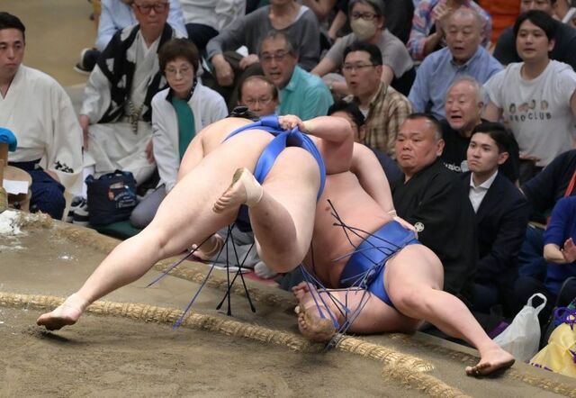 大の里、11連勝で横綱への道を着実に前進！夏場所11日目の注目一番