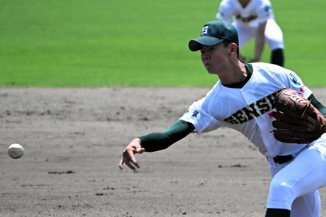 専大松戸の新星、田中昇之介が技巧派投法で躍動！高橋礼との比較も