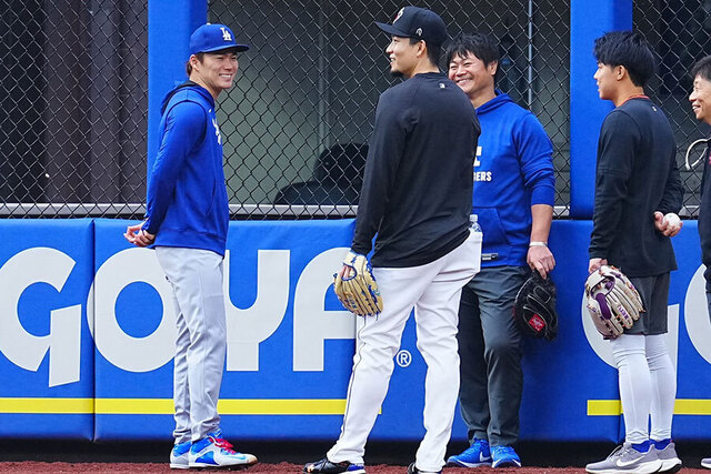 山本由伸と千賀滉大の再会！MLBで防御率1位＆2位の投手が38分間の長談笑