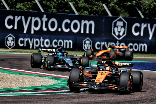 レッドブルの圧倒的ペースにマクラーレンが驚愕！エミリア・ロマーニャGPの戦略分析