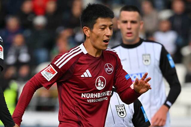 欧州での躍進を支えた個人分析：奥抜侃志のJリーグからドイツ2部への挑戦