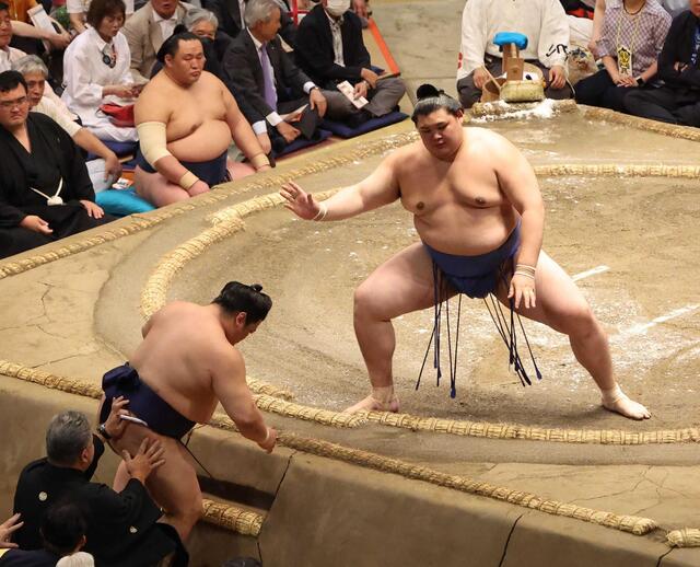 大の里がストレート給金で単独トップ！父子で阪神ファン、父・知幸さんも石川から応援