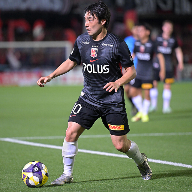 中島翔哉が今季初先発で魅せた技巧！浦和レッズの劇的ドローを導いた瞬間