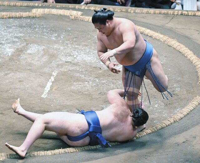 若隆景、安青錦を下し復調アピール！大相撲夏場所10日目の熱戦