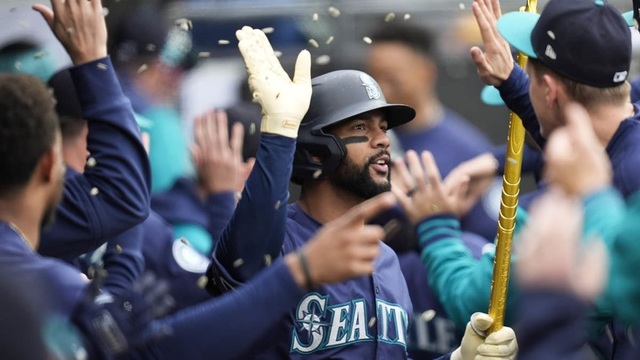 【MLB】マリナーズが劇的逆転勝ち！タベラスの2号2ランでシーソーゲームを制す