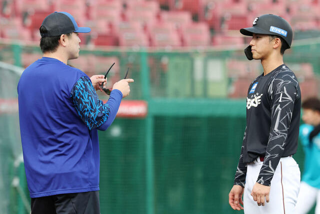 侍ジャパン選手たちの絆：DeNAと楽天の試合前交流戦で見せた友情と競争