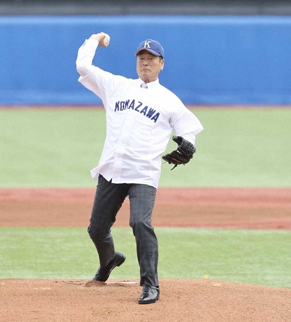 中畑清氏が全日本大学野球選手権で始球式を担当！長嶋茂雄氏のエールも