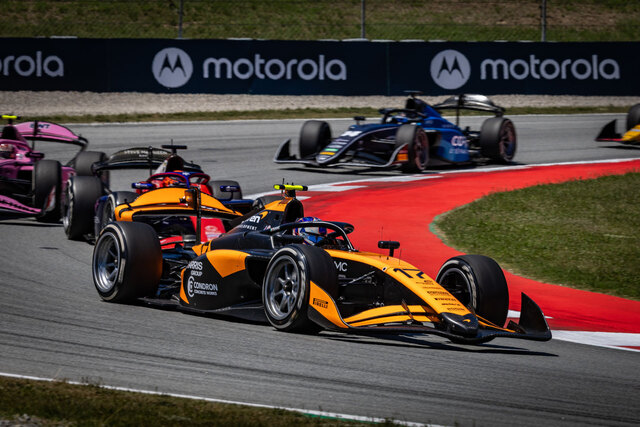 【2025年FIA F2第6戦バルセロナ】アレクサンダー・ダンがトップに返り咲き！レース結果とランキング速報