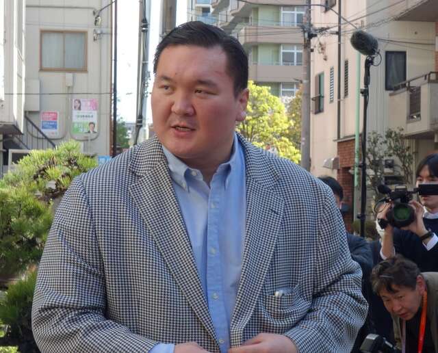 大相撲界の巨星、宮城野親方の引退とその功績に迫る