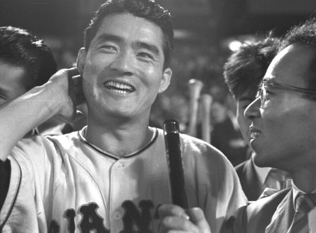 長嶋茂雄のベース踏み忘れ事件：プロ野球界の伝説的プレイを振り返る