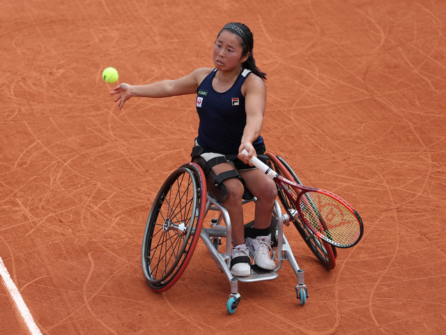 上地結衣、フレンチ・オープン車いすテニスでシングルス4強＆ダブルス決勝進出！