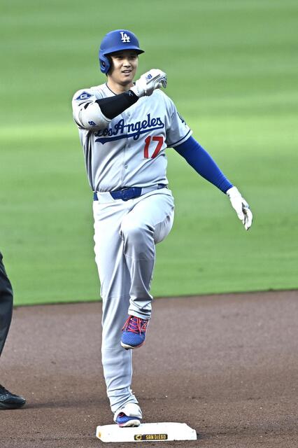 ドジャースが宿敵パドレスとの激戦を制す！延長戦の末に勝利を掴む