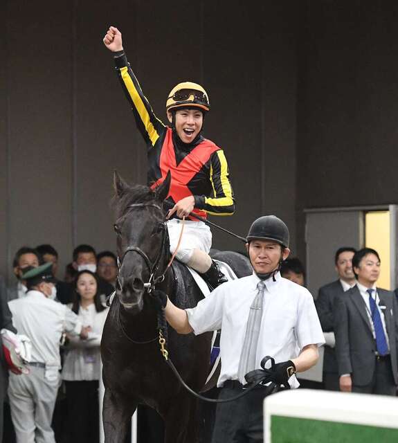 クロワデュノールと北村友一騎手が日本ダービーで見せた人馬一体の勝利、凱旋門賞への挑戦