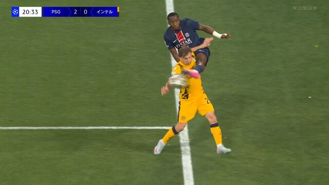 パリSGの歴史的勝利：ウィリアム・パチョの1mmクリアが決定的瞬間に