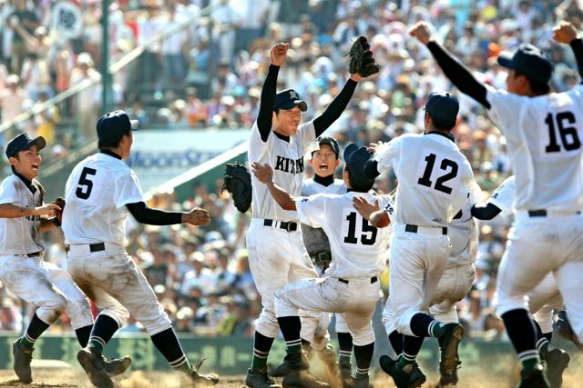 佐賀北高校野球部の伝説的勝利：逆転満塁弾で全国制覇