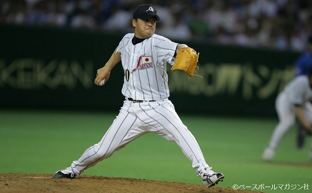 【侍ジャパンDAY】小林雅英が千葉ロッテマリーンズの始球式に登場！元気な姿を披露