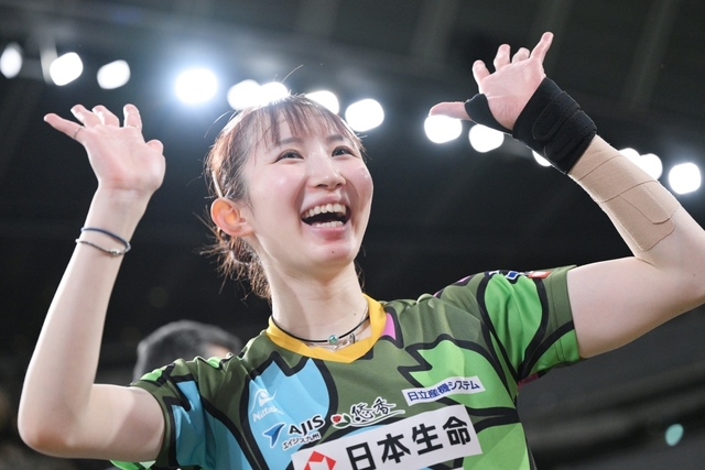 早田ひな、ヴェネツィアでの私服スタイルが話題！スポーツ選手からモデル級の魅力を発揮