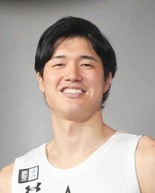 渡辺雄太、来季も千葉ジェッツで奮闘！「真っ赤なアリーナでのプレーが楽しみ」