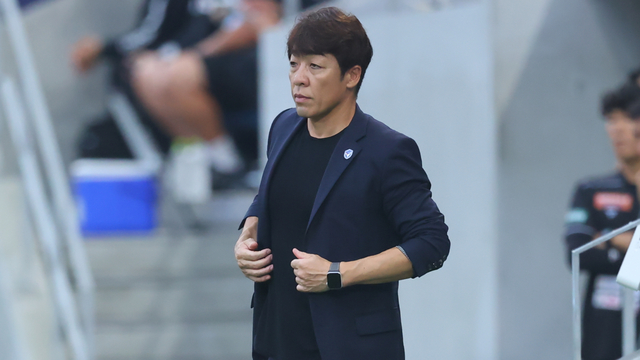 V・ファーレン長崎、下平隆宏監督との契約解除を発表。高木琢也新監督就任でJ1昇格目指す