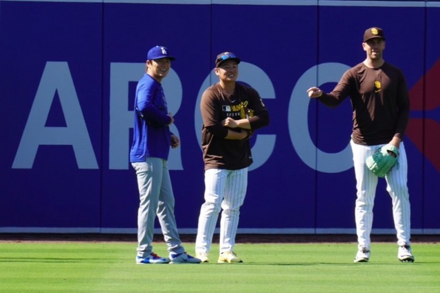 侍ジャパンの絆が光る！山本由伸と松井裕樹の談笑シーンに注目