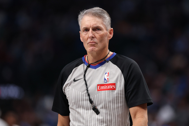 NBA審判への批判を擁護：カーライルHCの誠実な発言とファイナルの行方