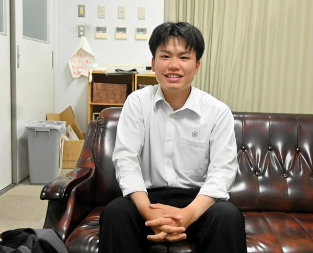 甲子園の舞台で躍動！富岡東高校・吉田選手の感動ストーリー