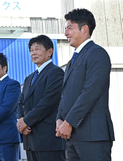 阪神の若手投手にエール！四国IL徳島・岡本監督が椎葉剛と工藤泰成を激励