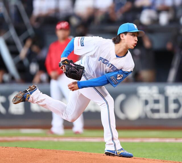 プロ初勝利を飾った細野晴希、同期の進藤勇也捕手との絆で自信をつける