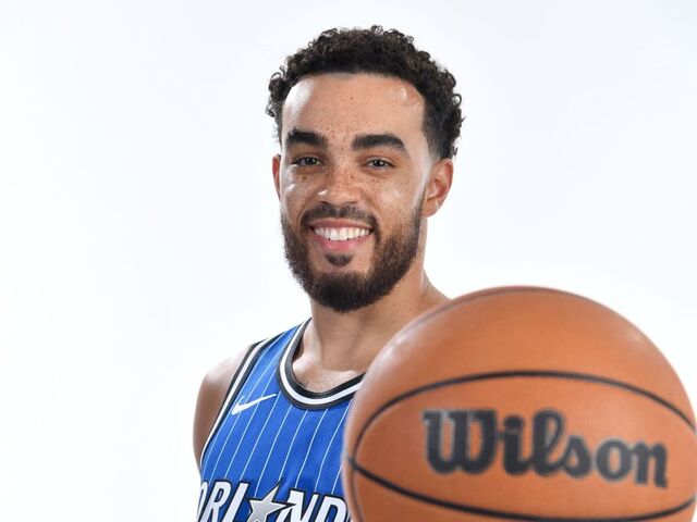 NBA新シーズン：タイアス・ジョーンズがマジックに加入、チームの新たなリーダーとしての役割に期待
