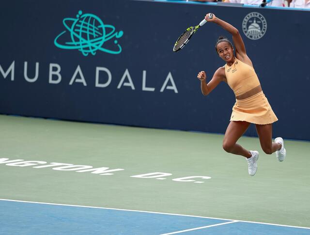 レイラ・フェルナンデス、ムバダラ・シティ・オープンで逆転勝利！決勝進出を果たす