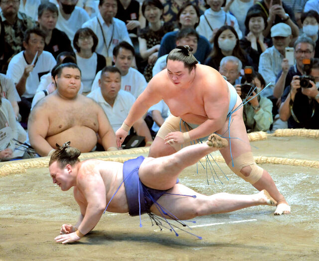琴勝峰の初優勝！名古屋場所で歴史的瞬間を刻む