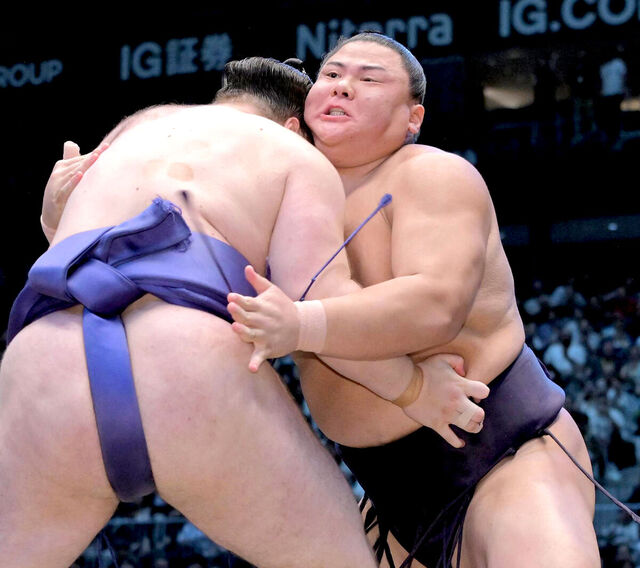 草野が新入幕Ｖへ突き進む！名古屋場所千秋楽の大一番